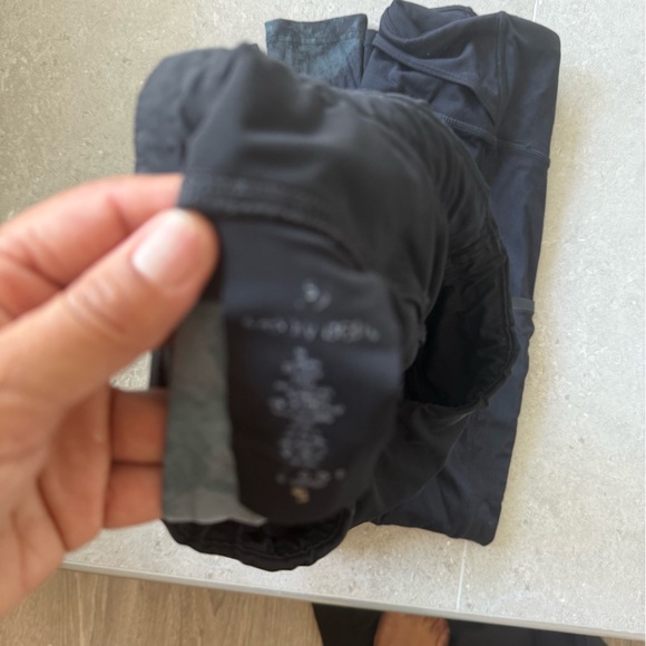 Lululemon Leggings Workout Bundle! - Picture 9 of 9